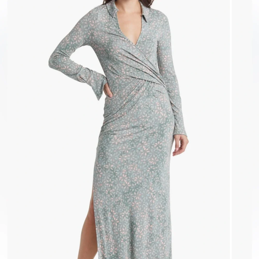 NWT! Free People Shayla Floral Long Sleeve Wrap Dress Minto Combo Large - Picture 2 of 14